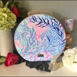 💕Lilly Pulitzer💕 Kaleidoscope Coral Luggage Bag